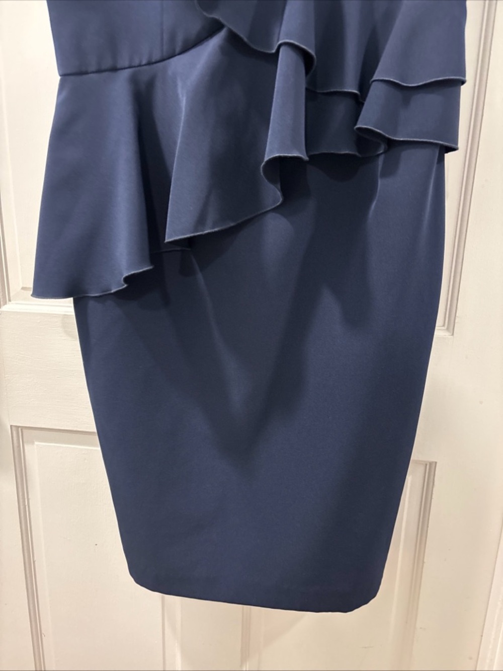 Trina Turk Women’s One Shoulder Ruffle Sheath Dress Size 16 Deep Blue Formal EUC - Picture 4 of 9